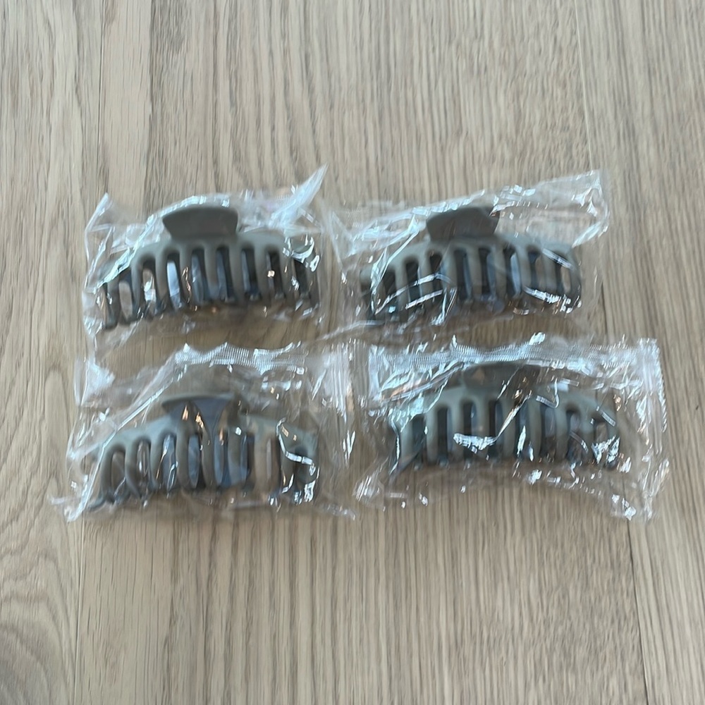 Set of 4 light brown hair claw clips - Large